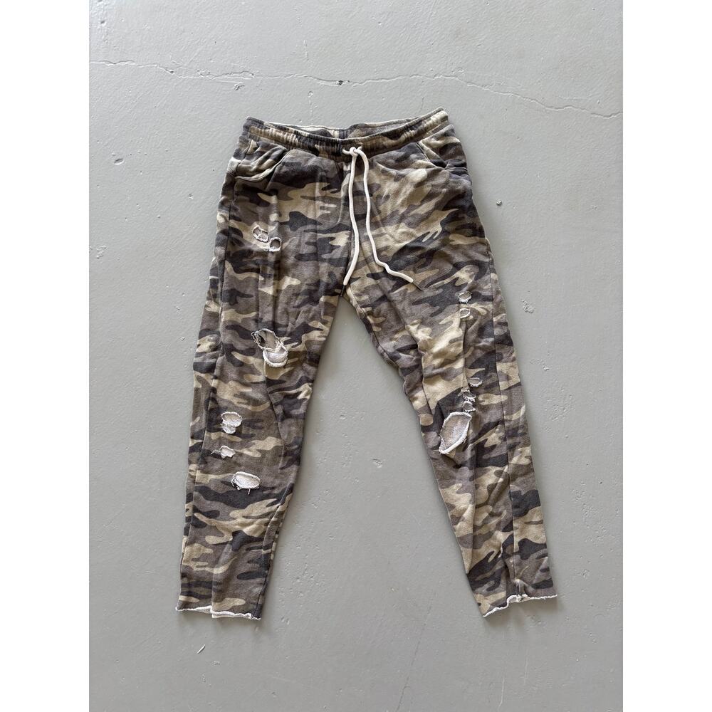 Terranova distressed camo joggers — XS, elastic waist, raw hem